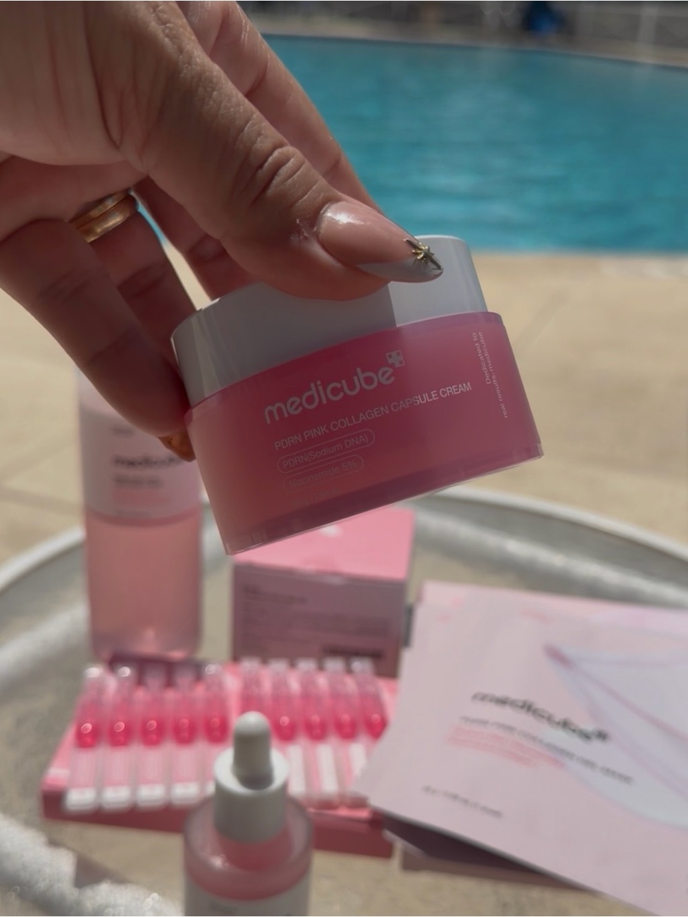 Medicube PDRN Pink Salmon DNA Skincare Set - Picture 2 of 7
